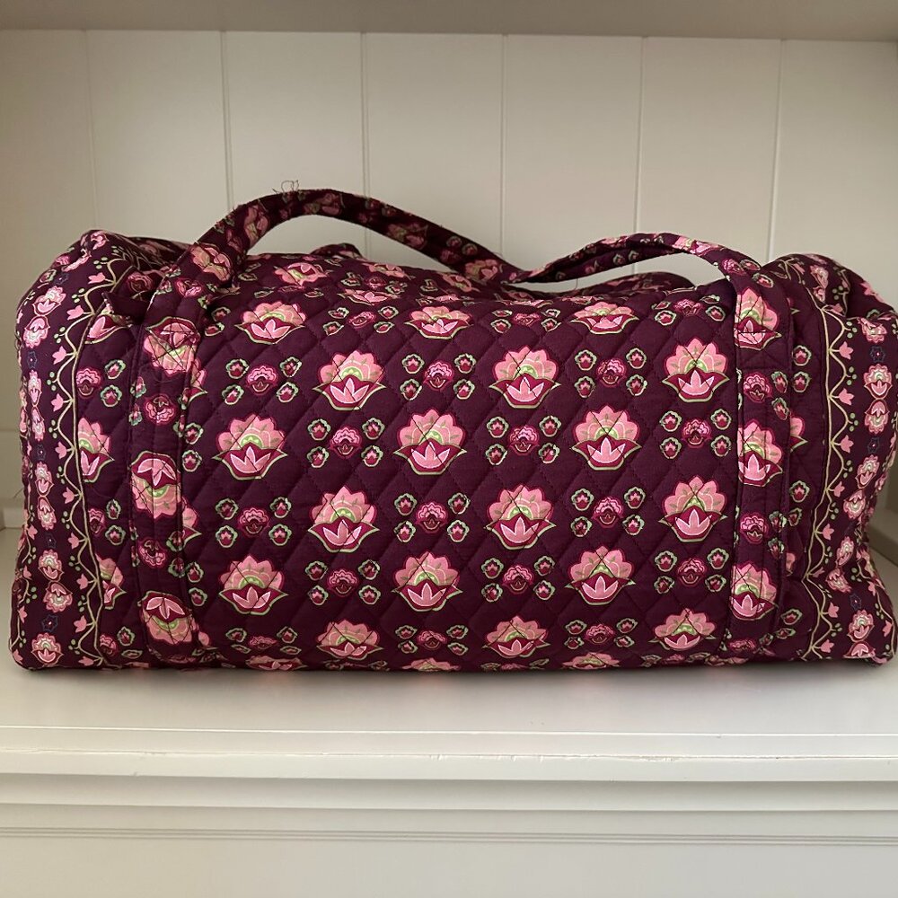 Quilted Duffle Bag - Picture 4 of 4